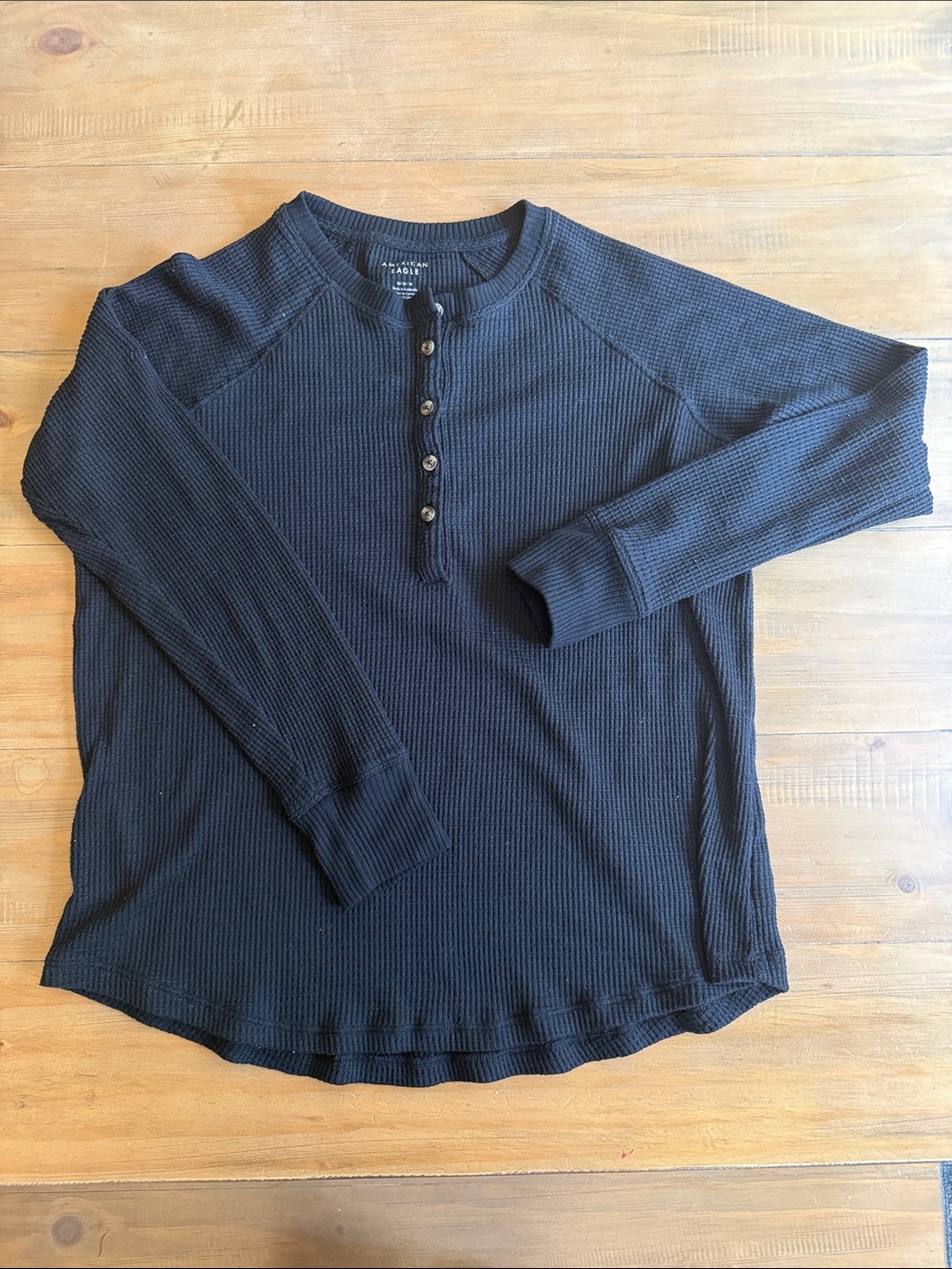 American Eagle Black Thermal Henley Long-Sleeve Shirt